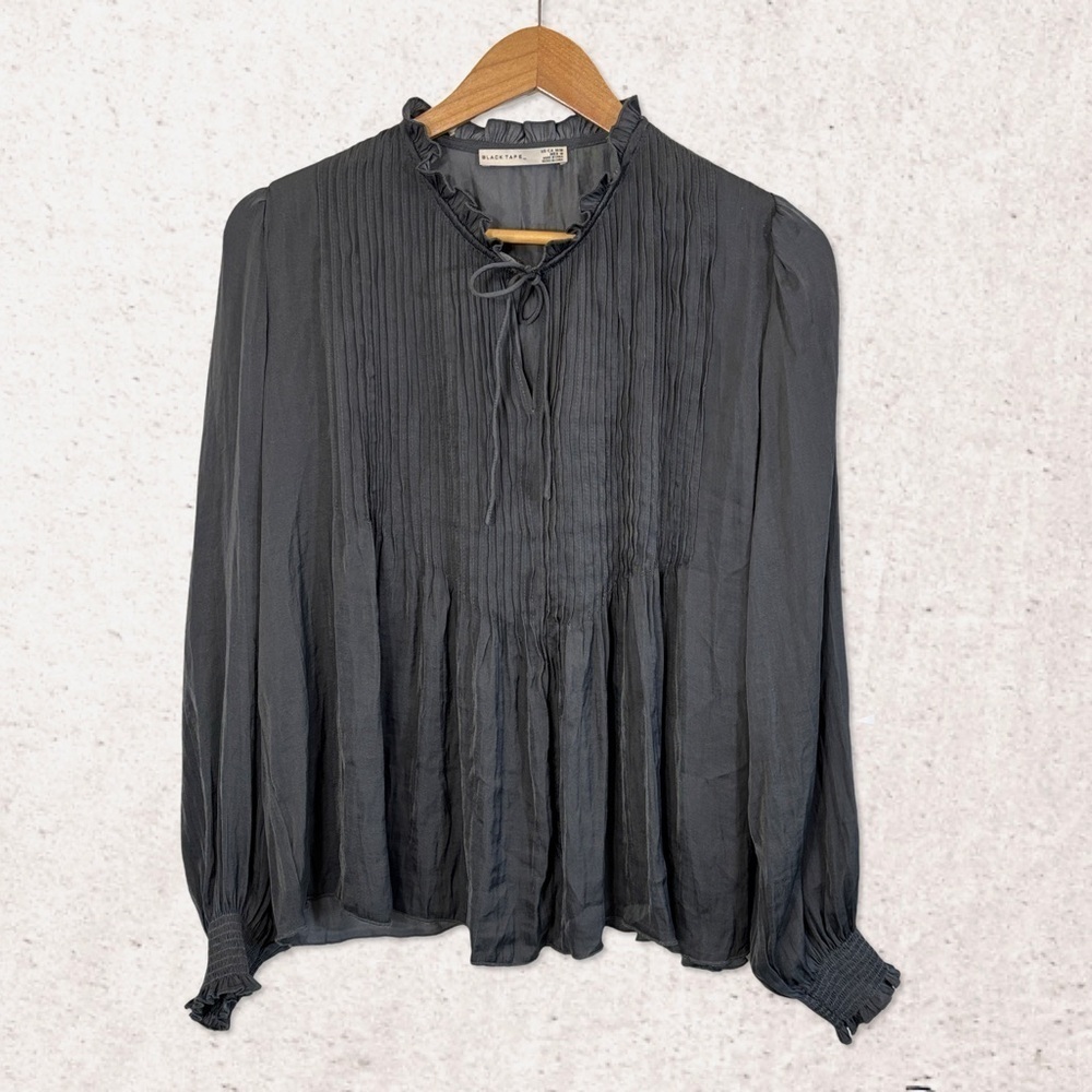 bundle 3 or more Black Tape Gray Ruffled Long Sleeve Blouse